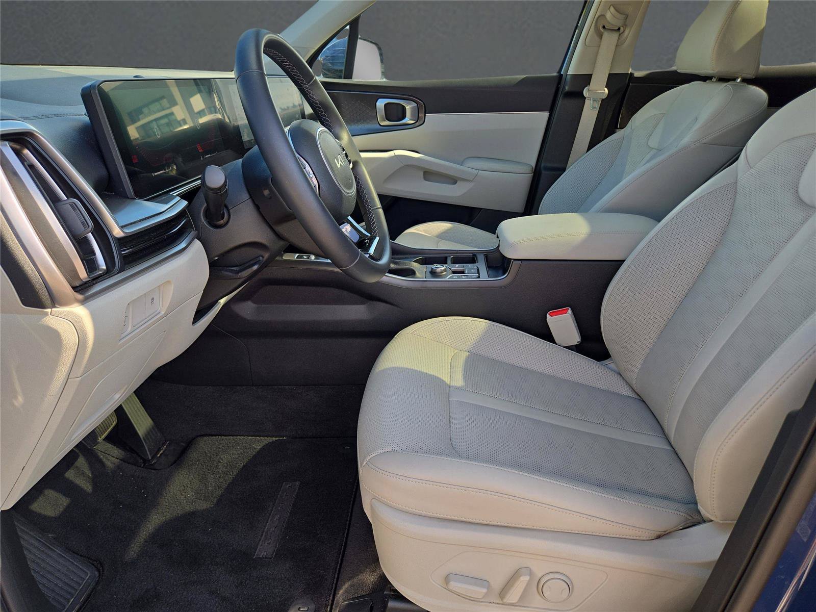 Used 2025 Midnight Lake Blue Kia S image 21