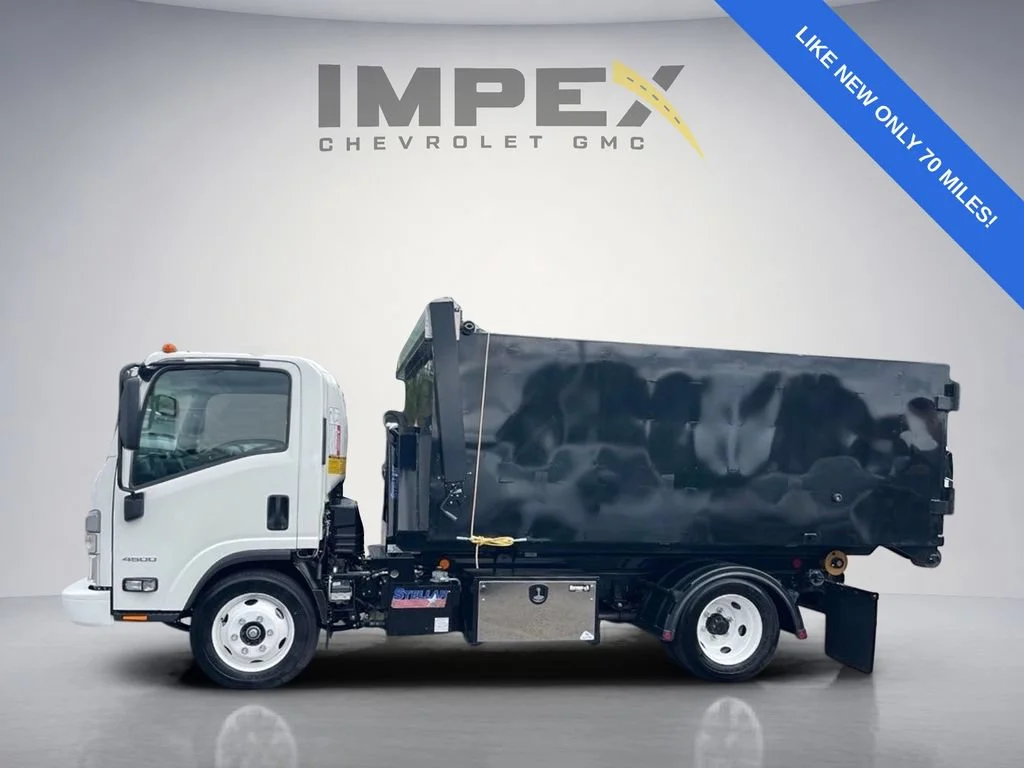 Used 2024 Arc White Chevrolet 1WT image 4