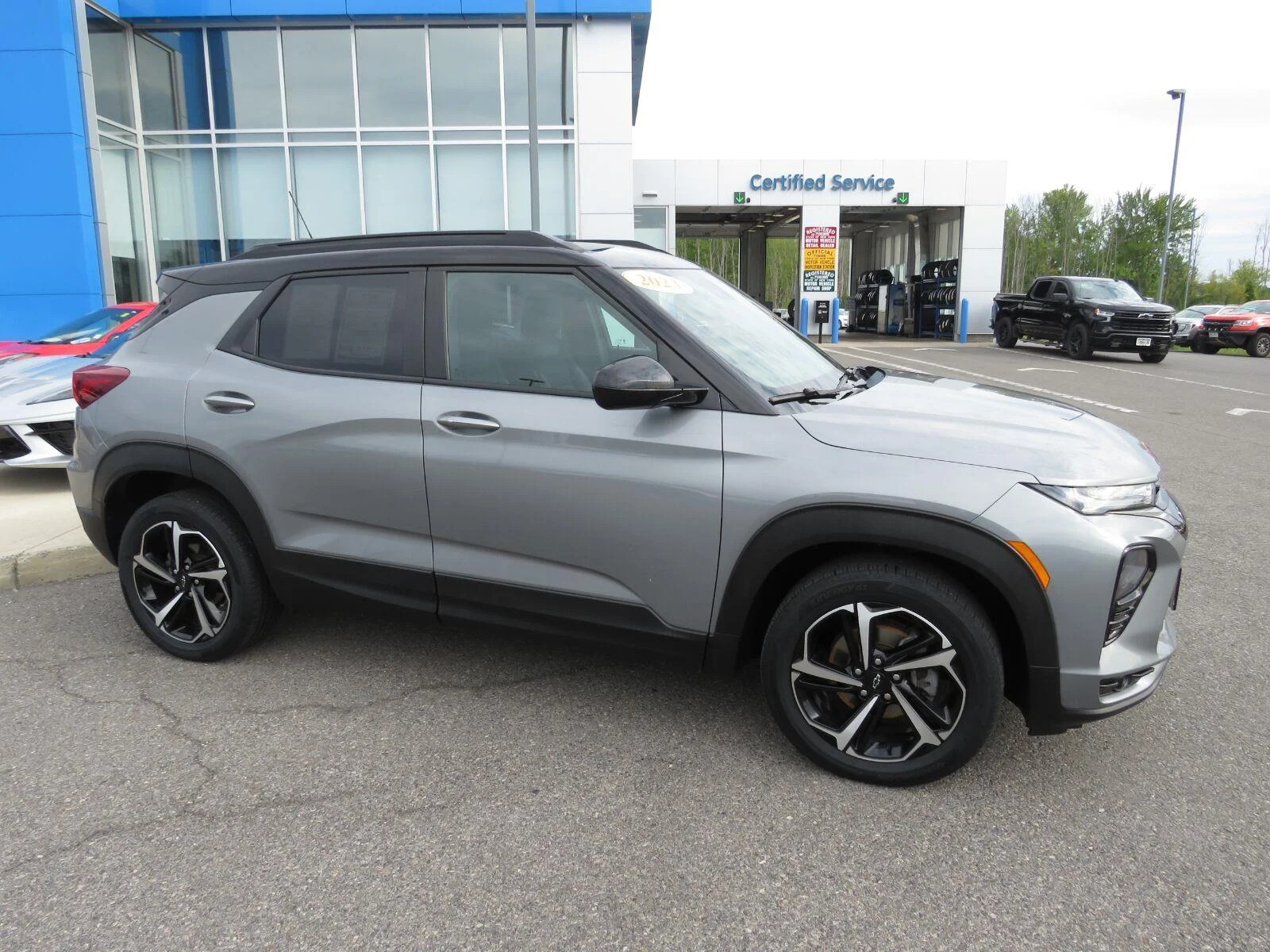 Used 2023 STERLING GRAY METALLIC Chevrolet RS image 5
