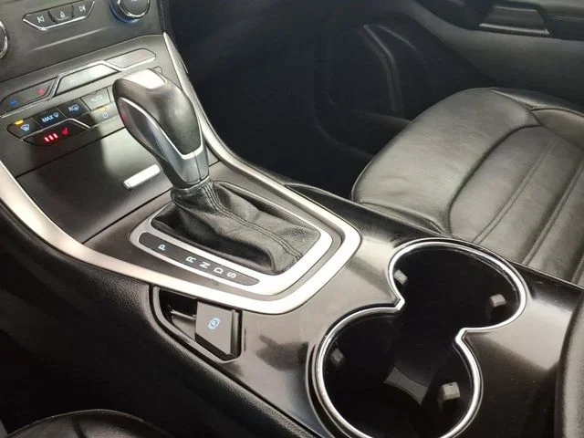 Used 2018 Black Ford SEL image 22
