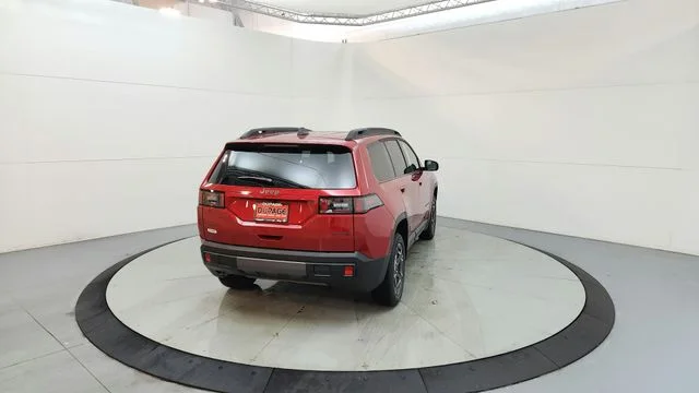 New 2026 Red Hot Pearl-Coat Exterior Paint Jeep Laredo image 8