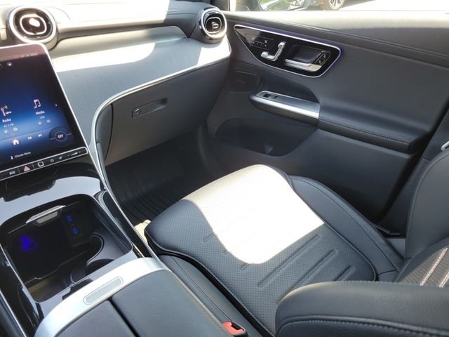 Used 2023 Black Mercedes-Benz GLC 300 image 16
