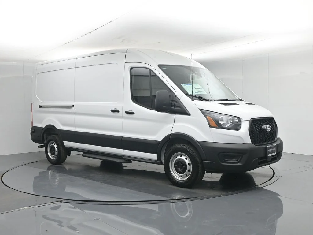 New 2026 Oxford White Ford Base image 23