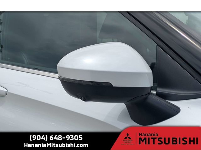 Used 2024  Mitsubishi  image 10