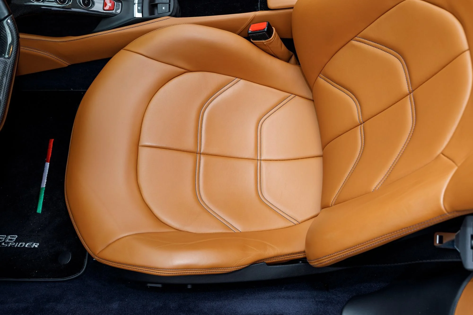 Used 2019 Blu Corsa Ferrari  image 22