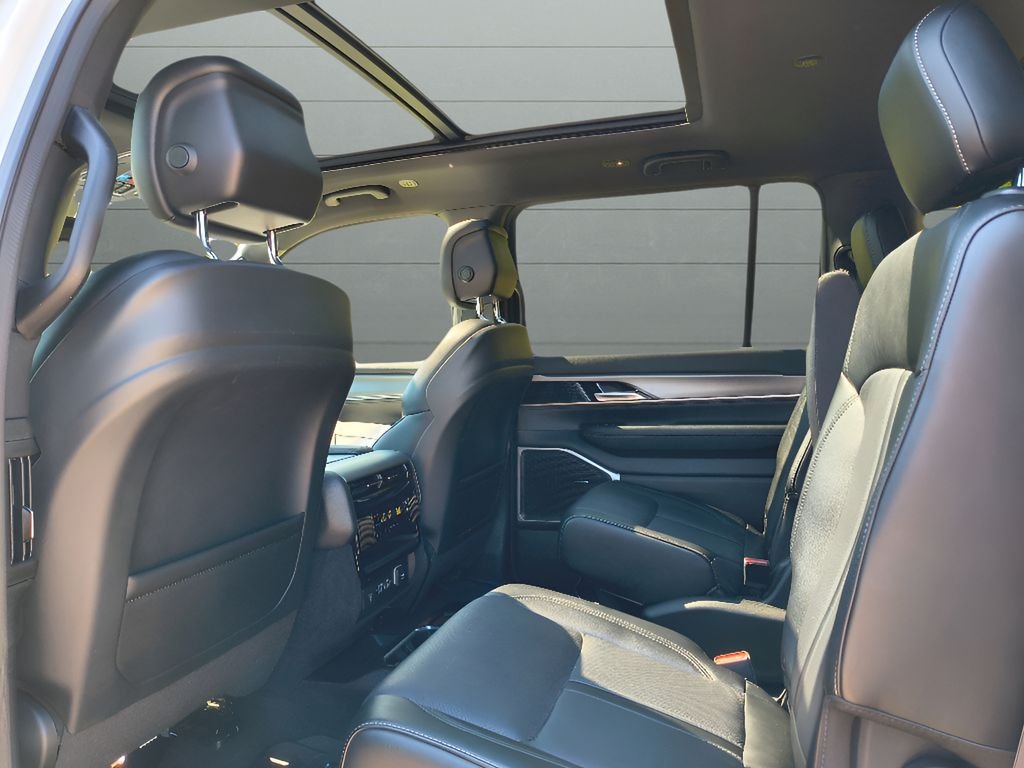 2024 Jeep Wagoneer Series II - Photo 35
