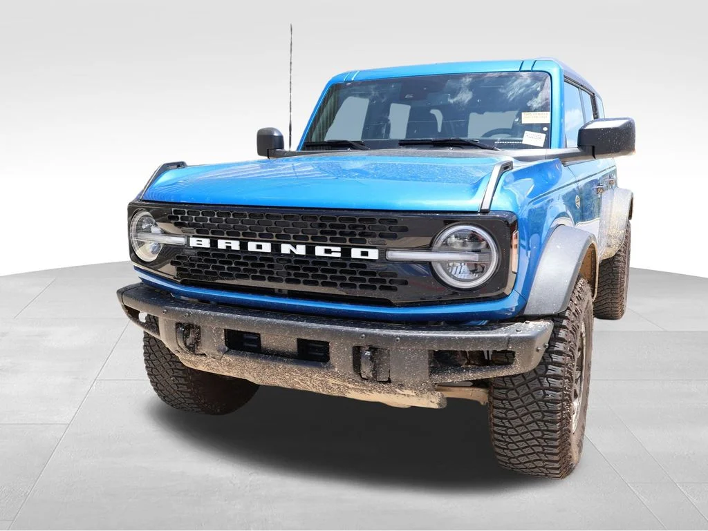 Used 2024 Blue Metallic Ford Wildtrak image 4