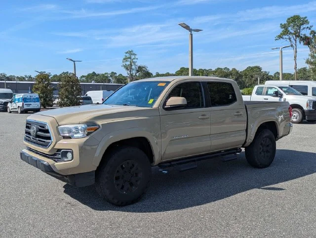 Used 2019 Quicksand Toyota SR5 image 7