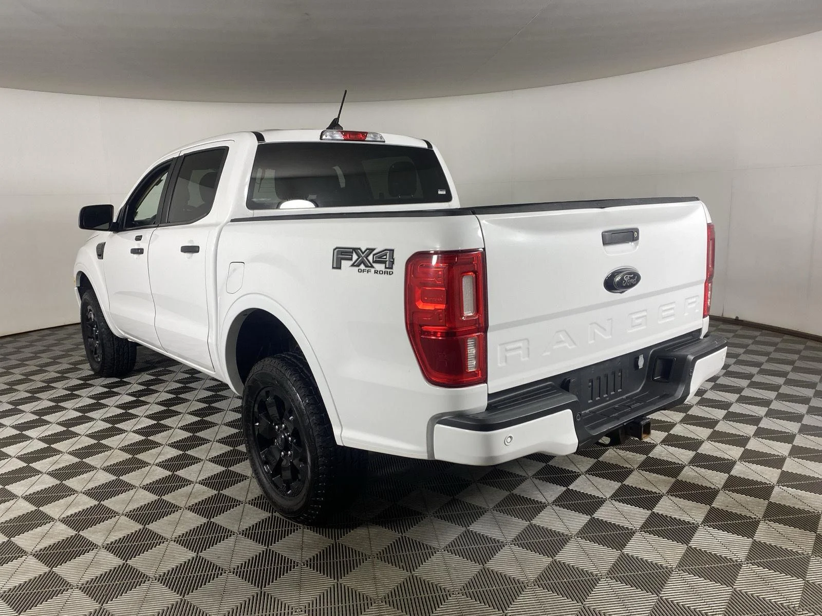 Used 2021 Oxford White Ford  image 10