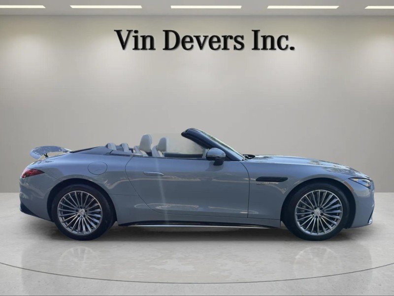 Certified Used 2024  Mercedes-Benz AMG® SL 43 image 8