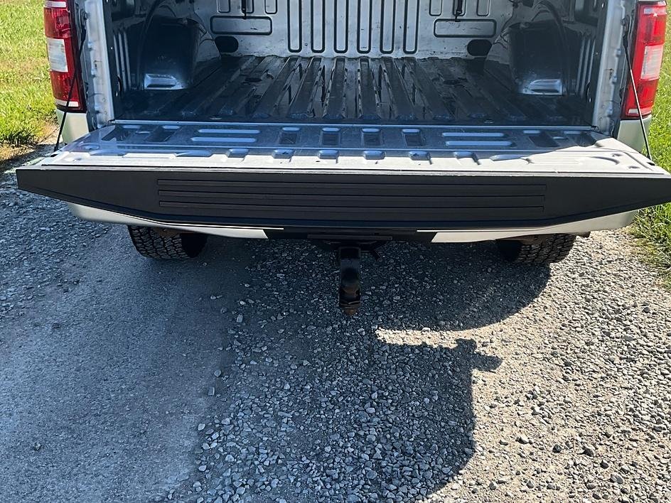 Used 2019 Silver Ford XLT image 20