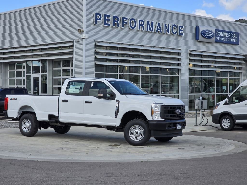 New 2026 Oxford White Ford XL image 2