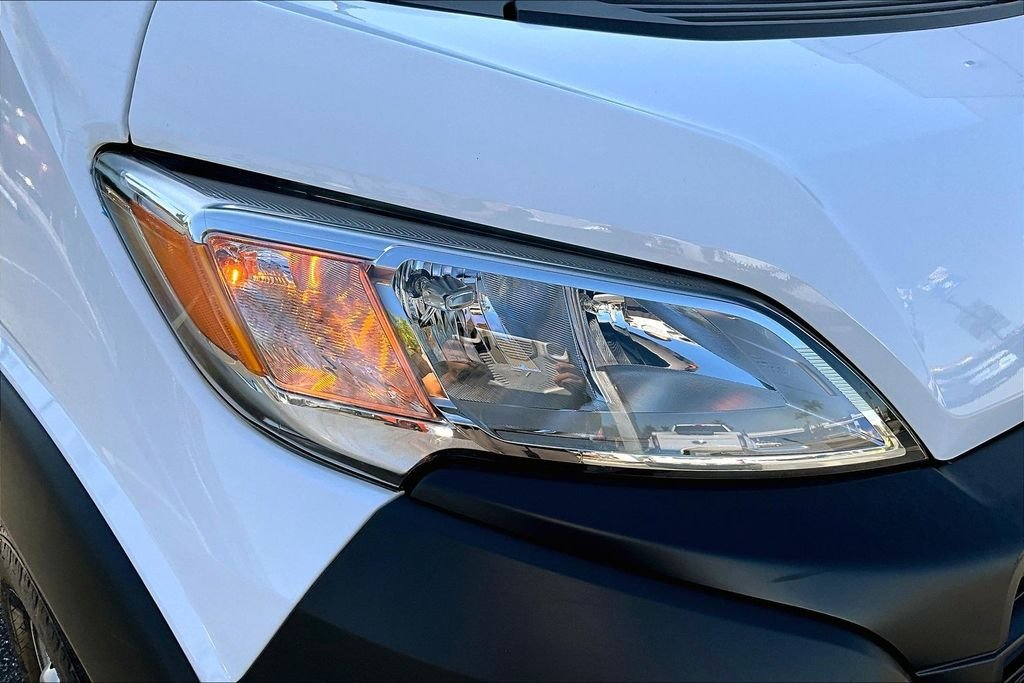 Used 2025 White Ram High Roof image 30