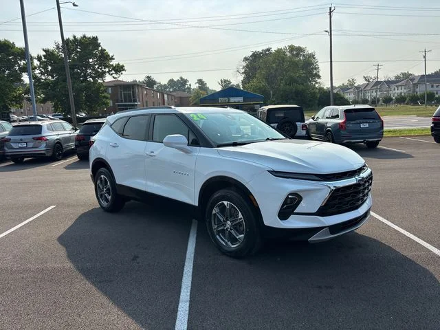 Used 2024 White Chevrolet LT image 2