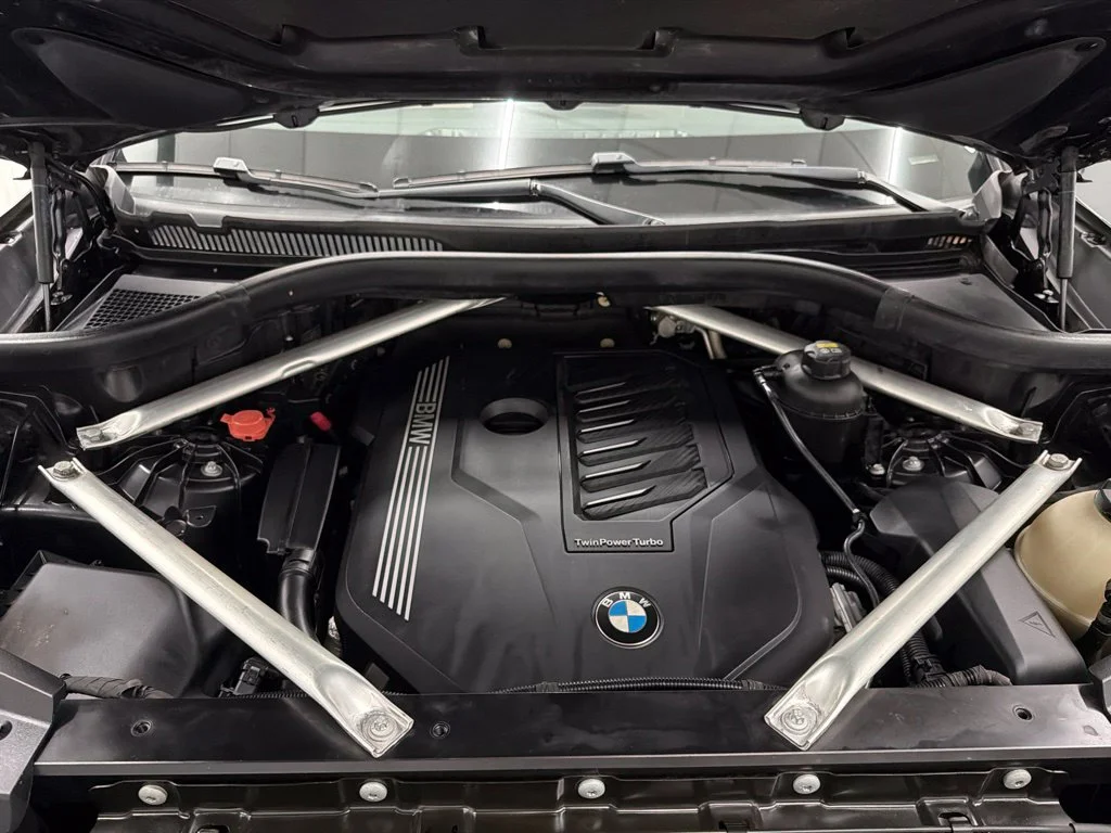 Used 2020 Gray BMW sDrive40i image 34