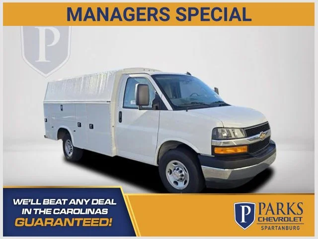 2025 Chevrolet Express Cutaway