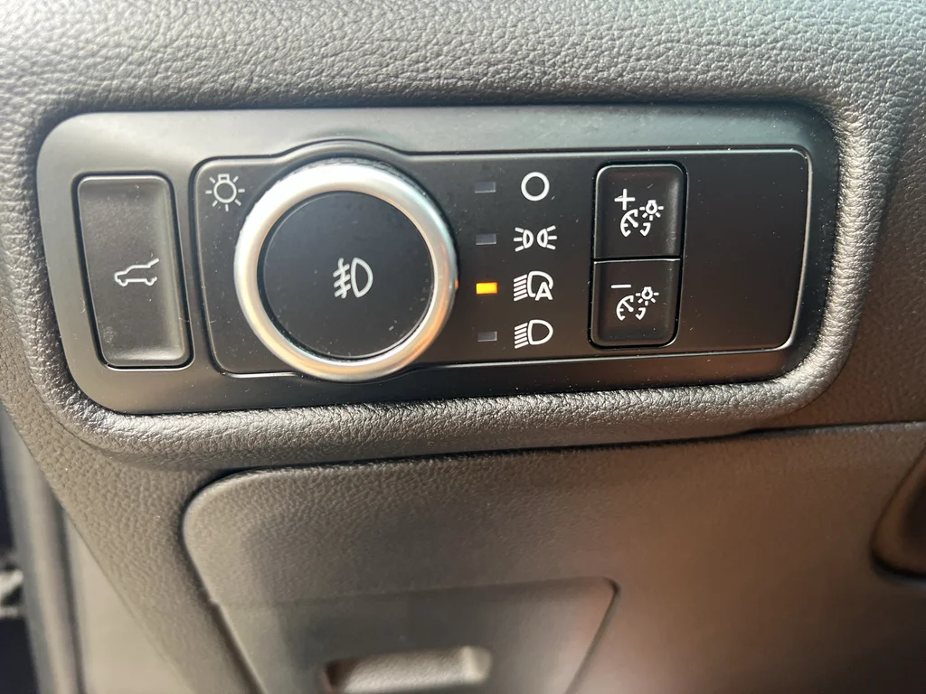 Used 2024 Agate Black Metallic Ford XLT image 22
