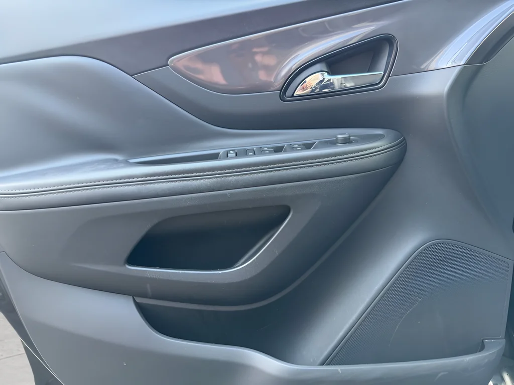 Used 2022 Black Buick Preferred image 9