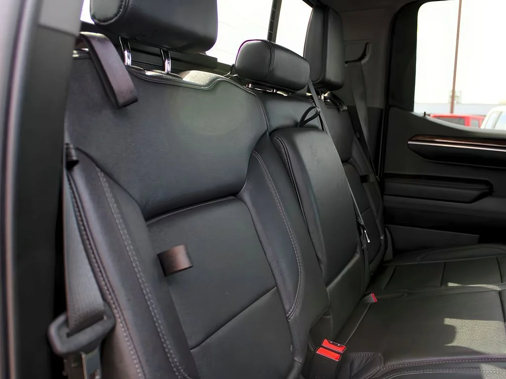 Used 2022 Onyx Black GMC Elevation image 26
