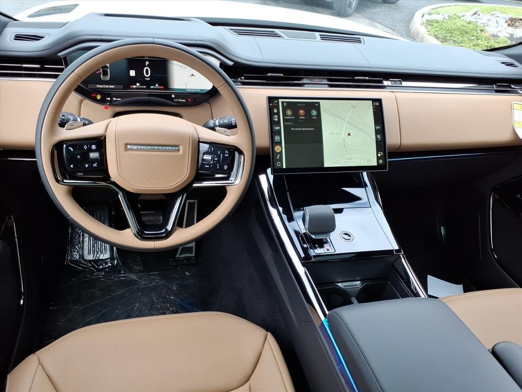 New 2026 Fuji White LAND ROVER Dynamic SE image 6