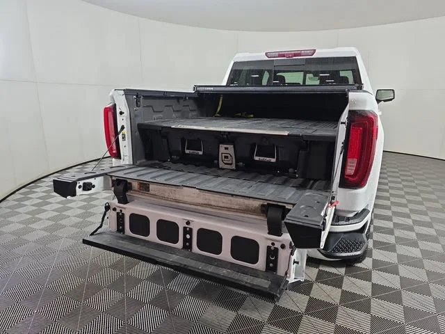 Used 2021 Summit White GMC AT4 image 13