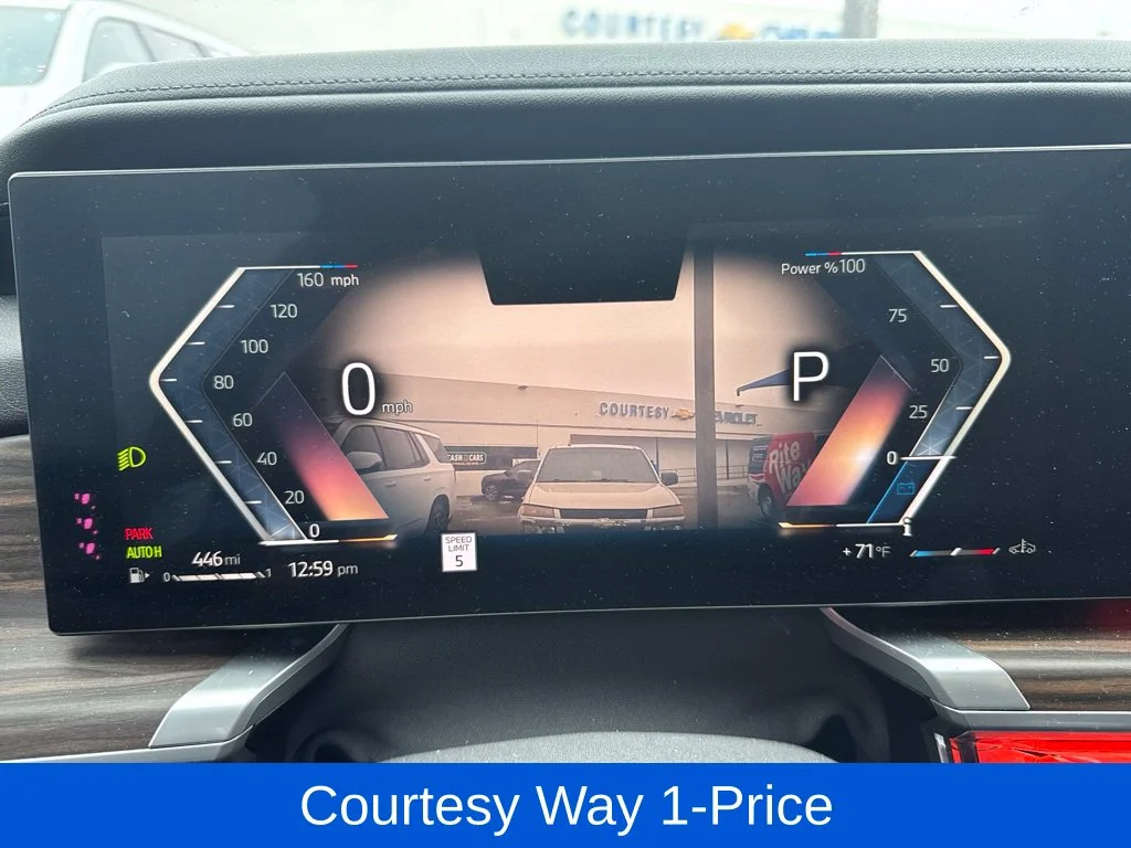 Used 2023 Gray BMW 740i image 8