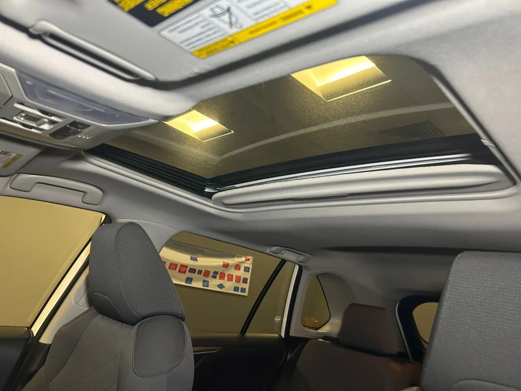 Used 2020 Super White Toyota XLE image 21