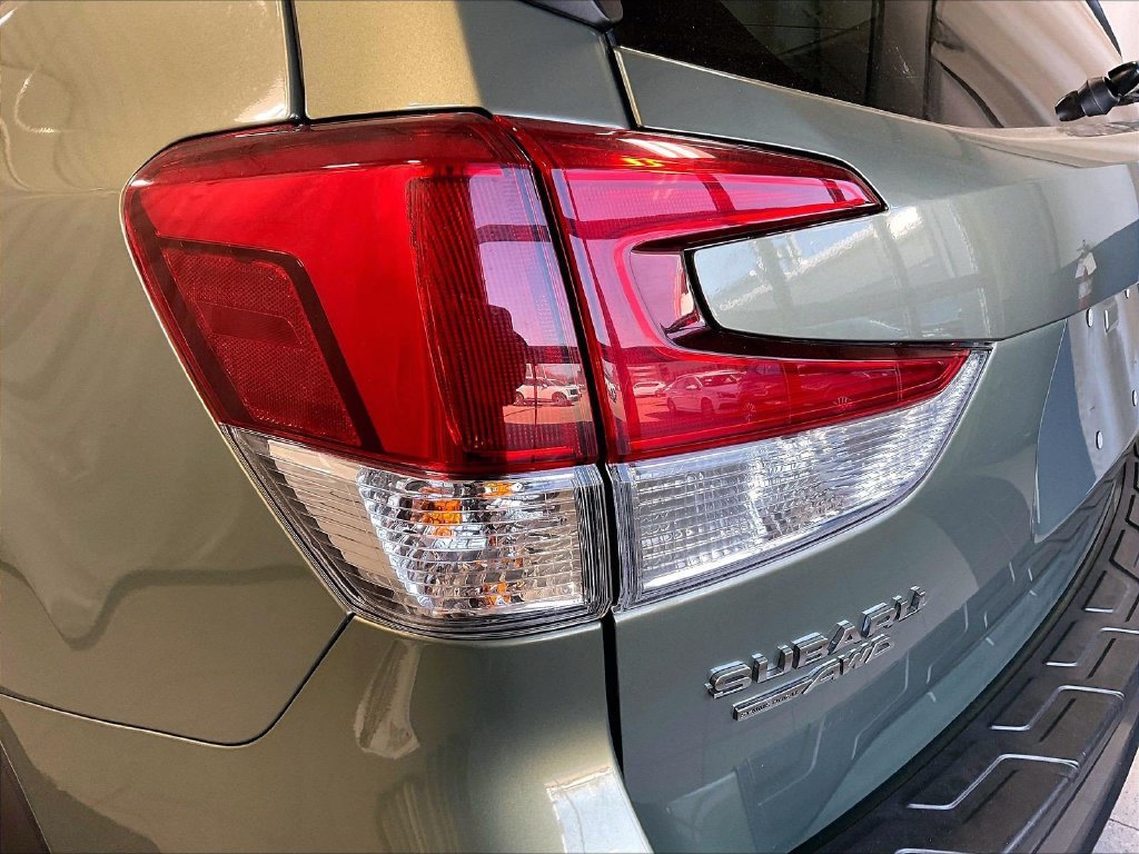 Used 2021 Green Subaru Limited image 35