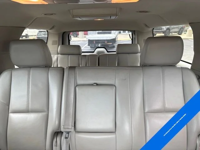 Used 2014 White Diamond Clearcoat GMC SLT 1500 image 23