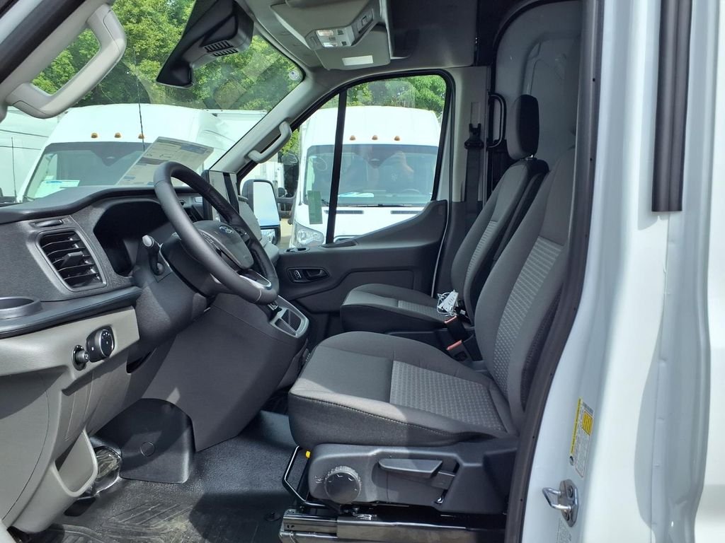 New 2027 Oxford White Ford Cargo Van image 10