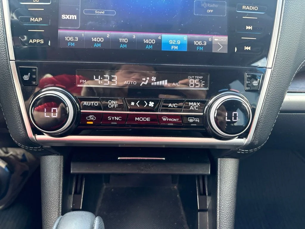 Used 2019 White Subaru 2.5i Limited image 24