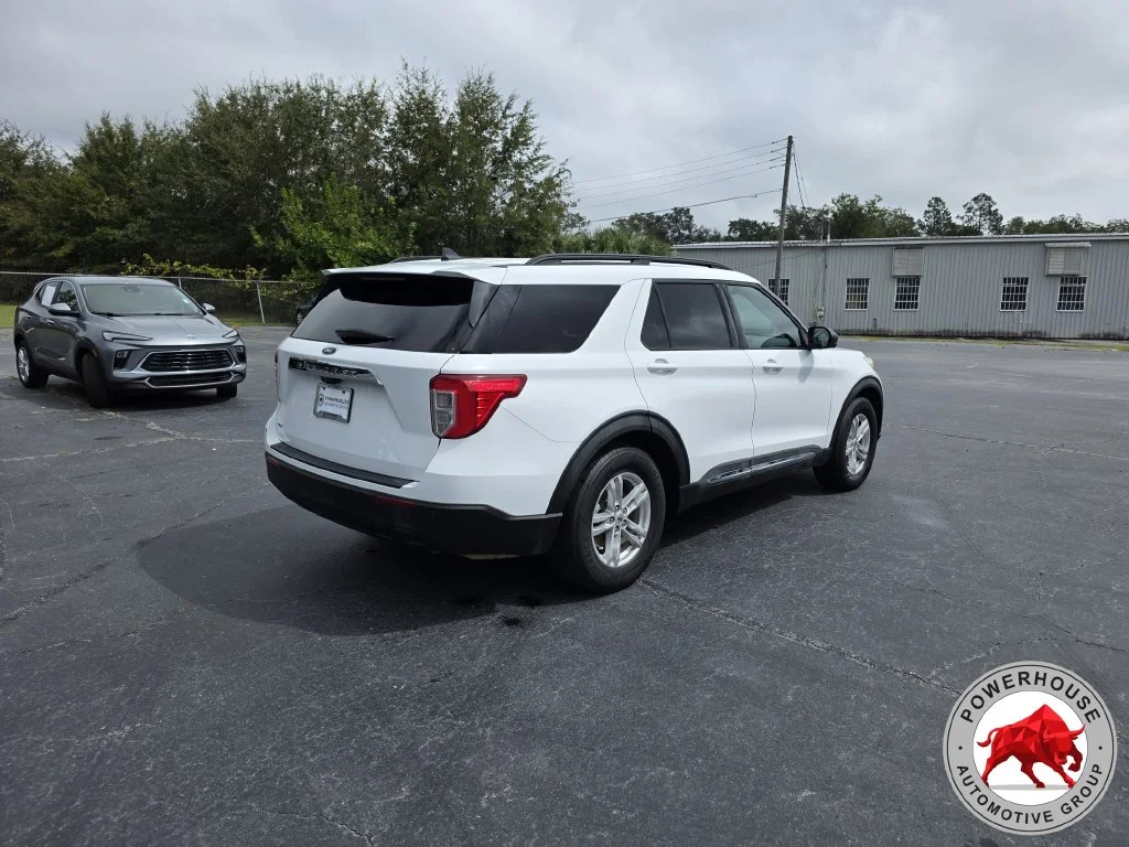 Used 2021 White Ford XLT image 5