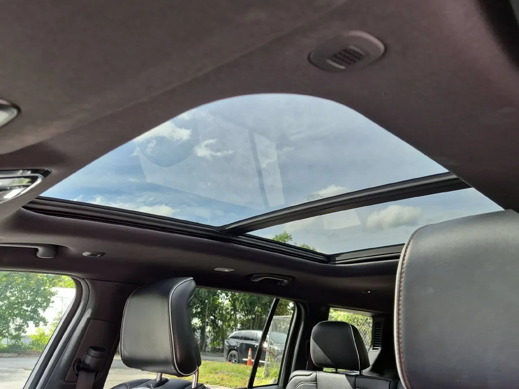 Used 2024 Silver Jeep Summit image 30