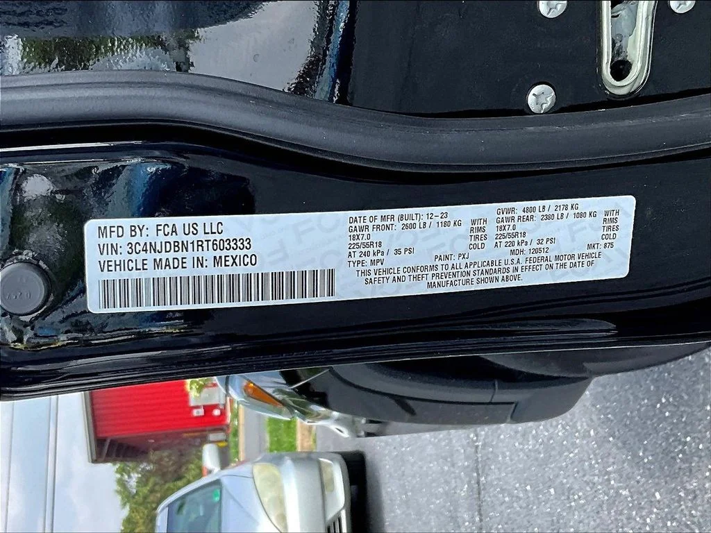Used 2024 Diamond Black Jeep Latitude image 19