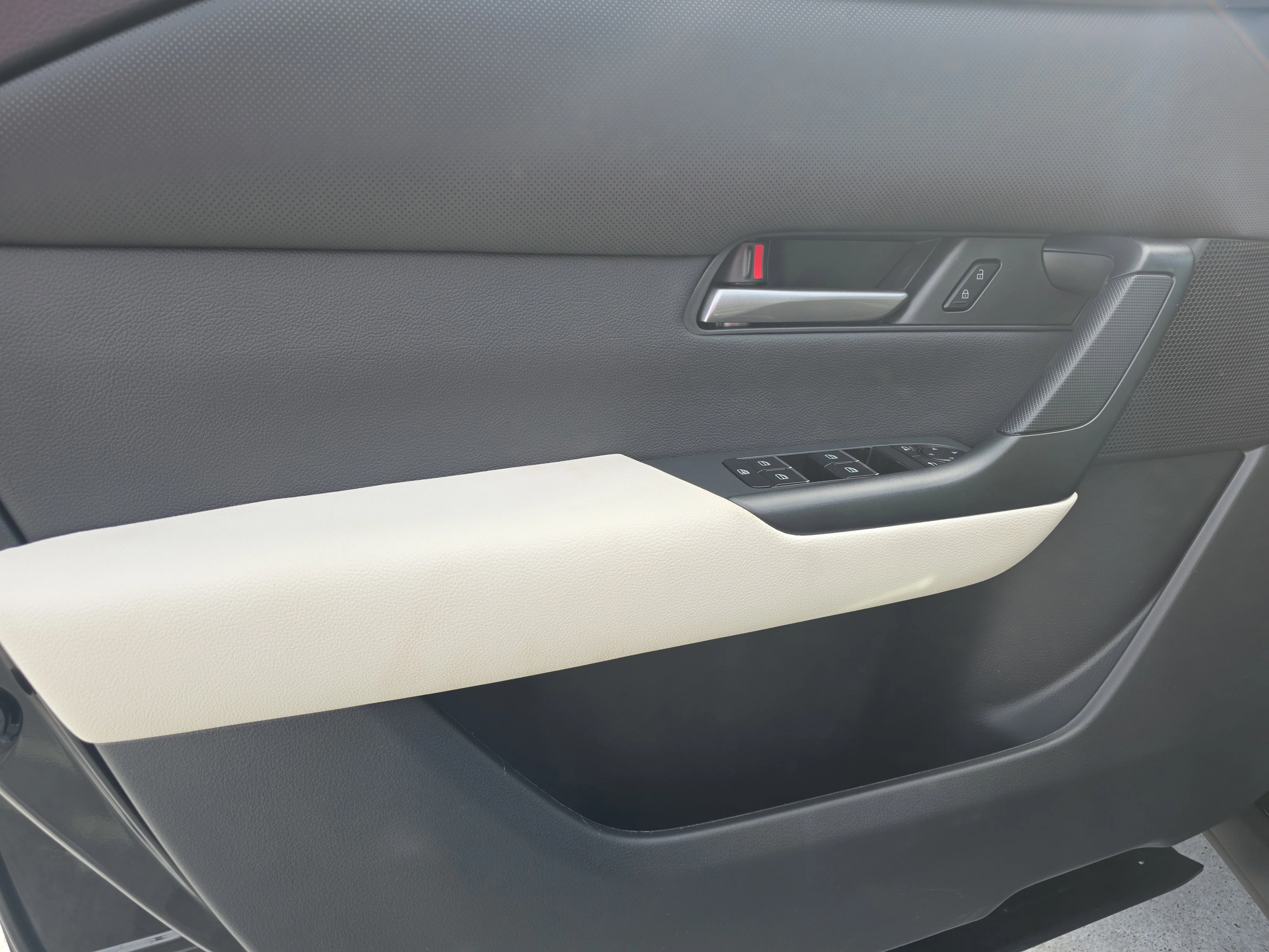 New 2026 Wind Chill Pearl Mazda 2.5 S Preferred AWD image 7