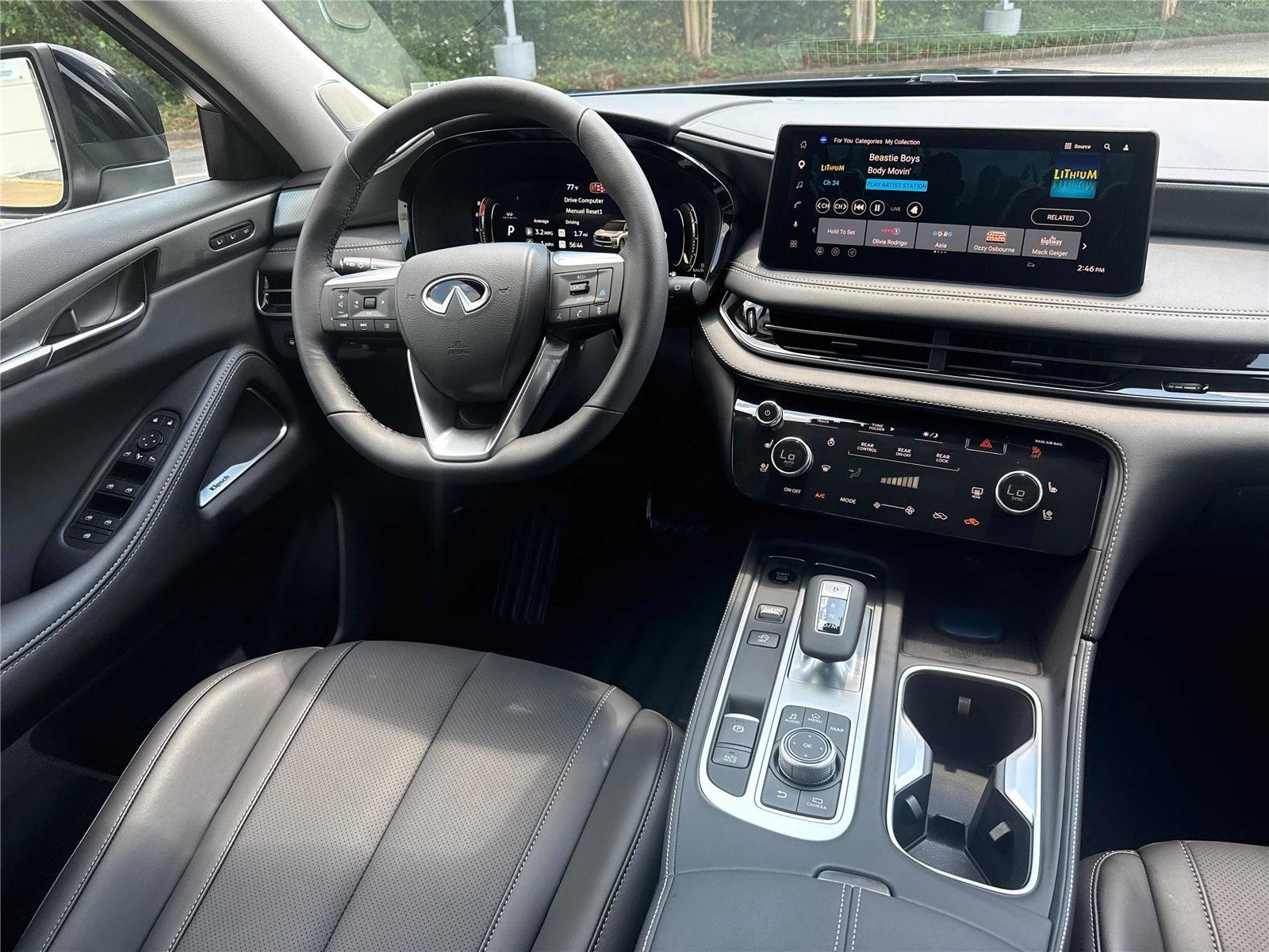 New 2027 GRAND BLUE INFINITI Luxe FWD image 14