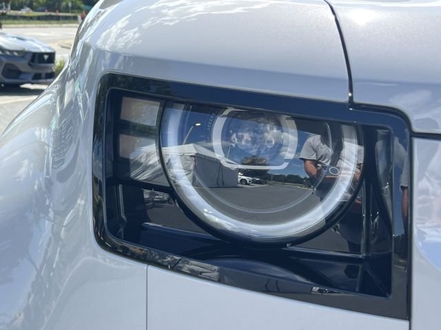 New 2026 Borasco Grey Land Rover X-Dynamic SE image 9