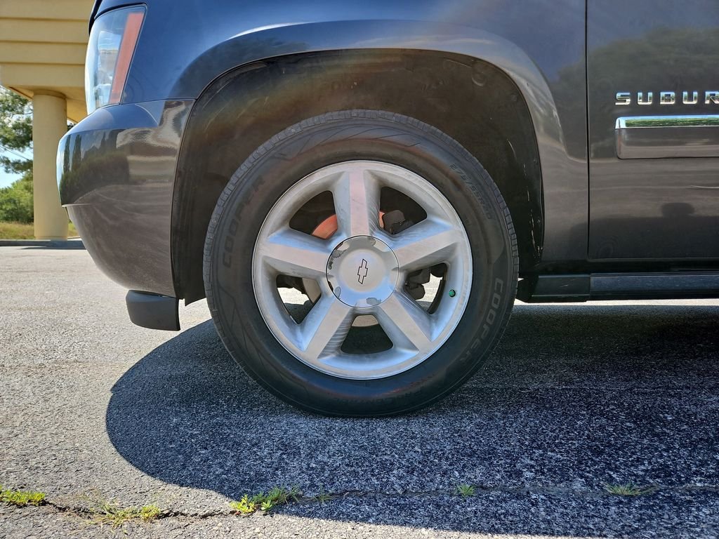 Used 2010 Beige Chevrolet LTZ image 27