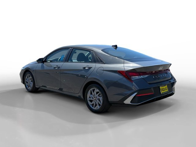 Used 2024 Gray Hyundai SEL image 3