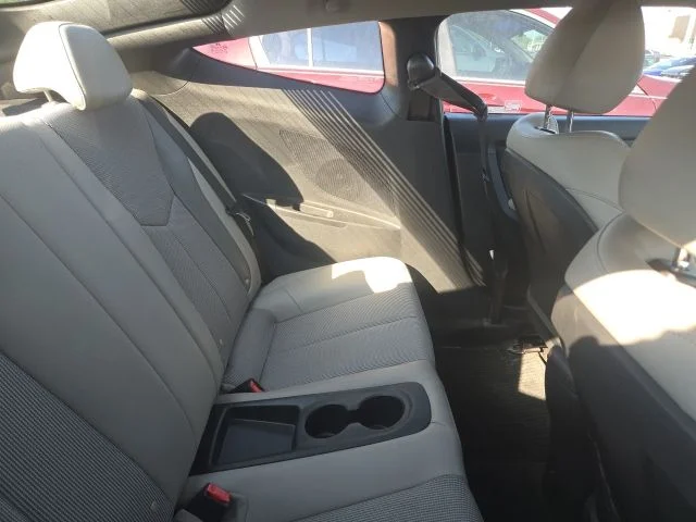 Used 2013 Black Hyundai Base image 5