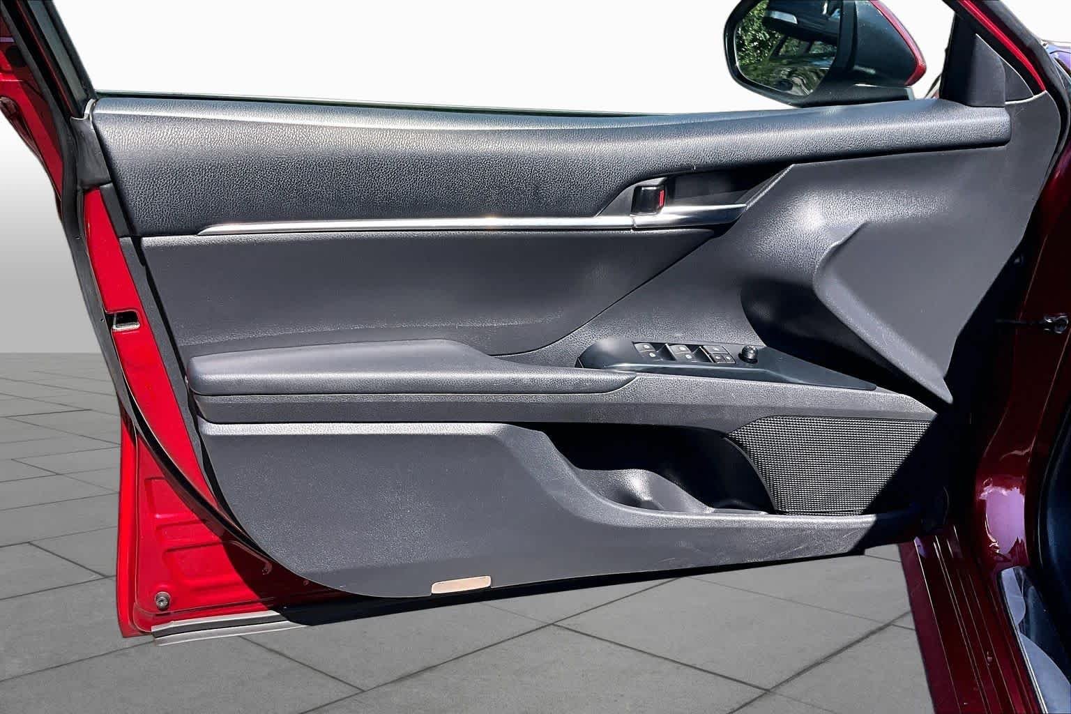 Used 2018 Ruby Flare Pearl Toyota LE image 20