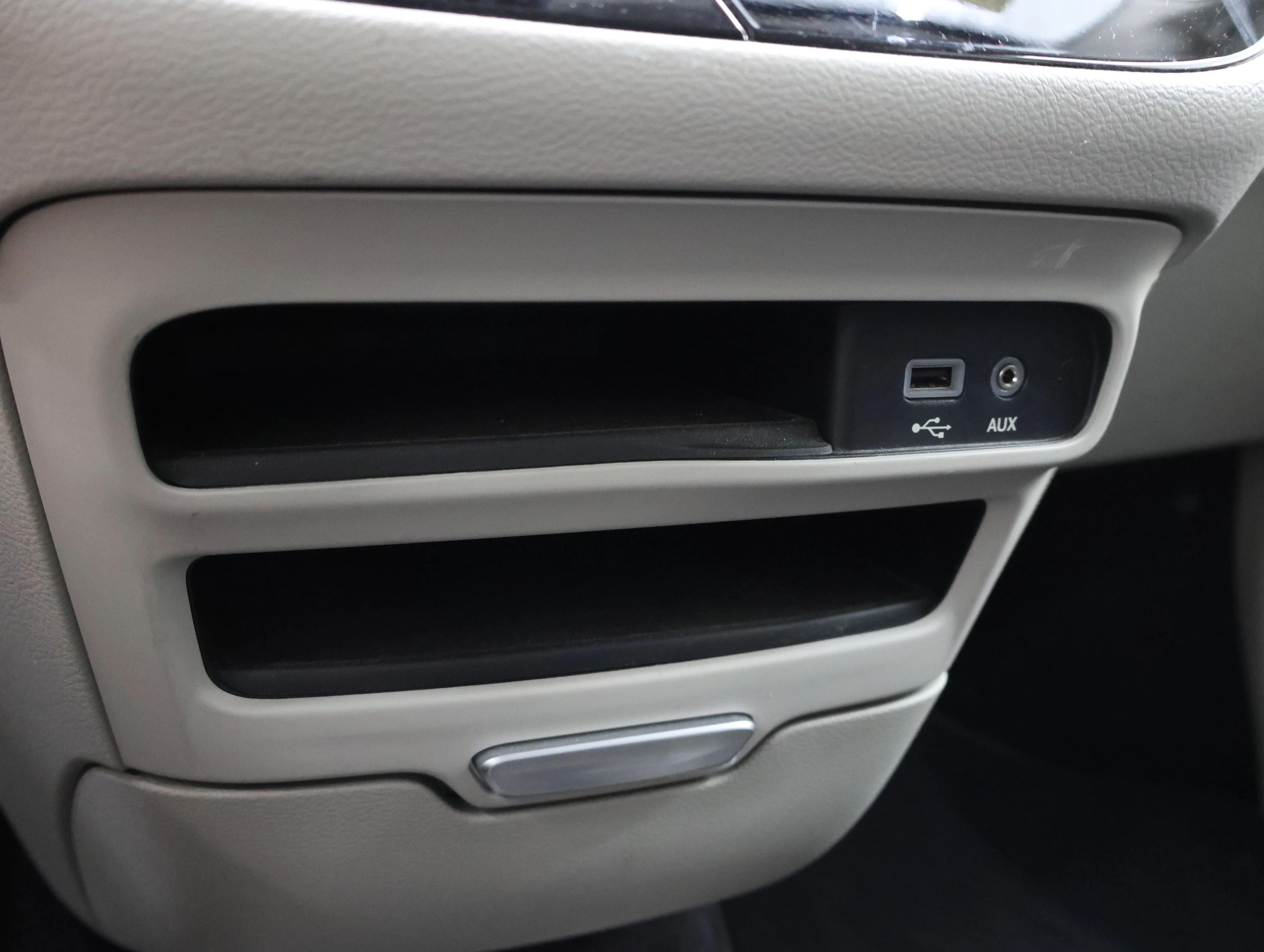 Used 2017 Jazz Blue Pearlcoat Chrysler Touring L image 47
