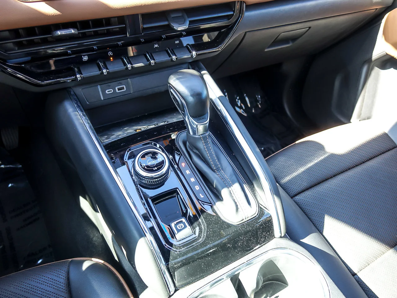 Used 2024 Volcanic Red Tintcoat GMC 4WD AT4 image 22