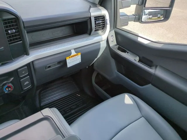 New 2026 Oxford White Ford F-250® XL image 17