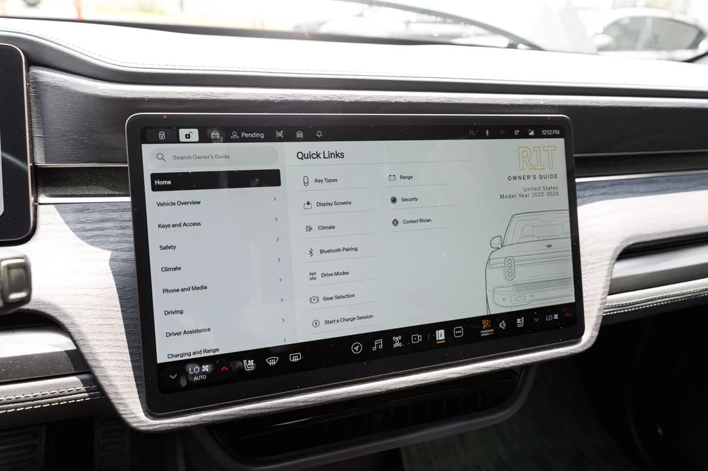 Used 2025  Rivian Adventure Dual Motor Large Pack image 34