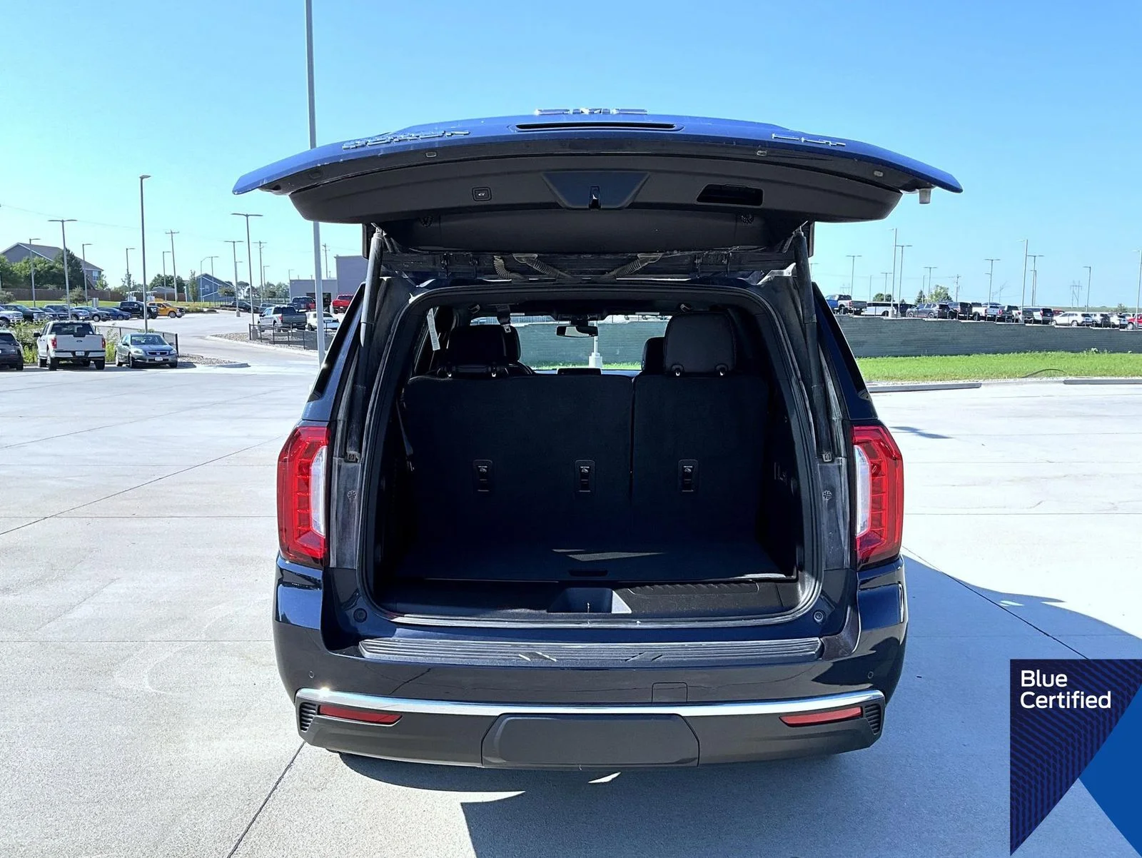 Certified Used 2022 Blue GMC SLT image 24