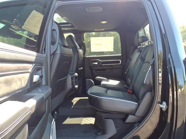 New 2026 Diamond Black Crystal Pearl-Coat Exterior Paint RAM Laramie image 30
