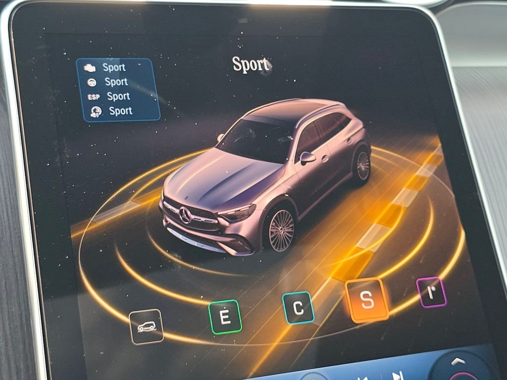 New 2026 Black Mercedes-Benz GLC 300 image 32