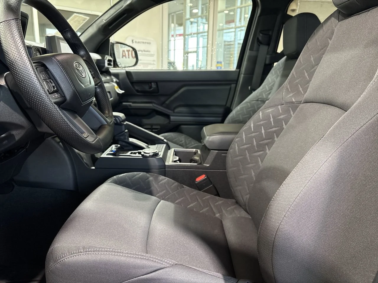 2026 Toyota Tacoma SR5 - Photo 11