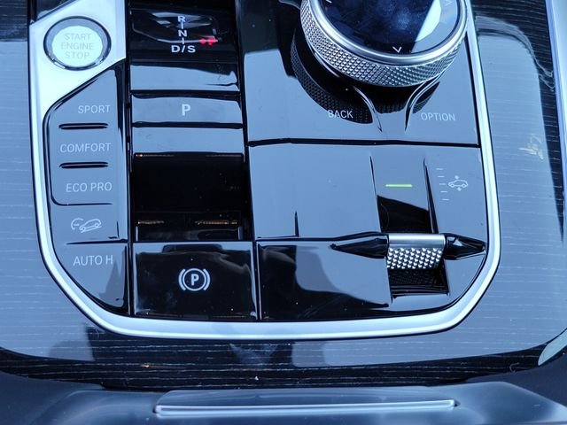 New 2027 Blue BMW M60i image 23